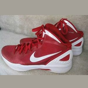 Nike Hyperdunk Zoom Sneakers 454143-600 Men's 10 Red & White Basketball Shoes Nike Hyperdunk Zoom Sneakers 454143-600 Men's 10 Red & White Basketball Shoes